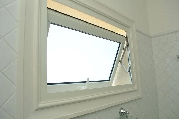 Если окно постоянно открыто, стены быстро остывают Если окно постоянно открыто, стены быстро остывают