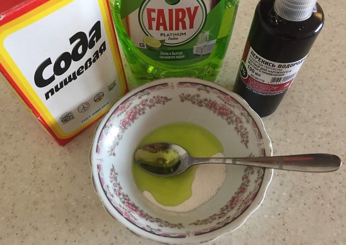 Смешайте все ингредиенты в небольшой миске