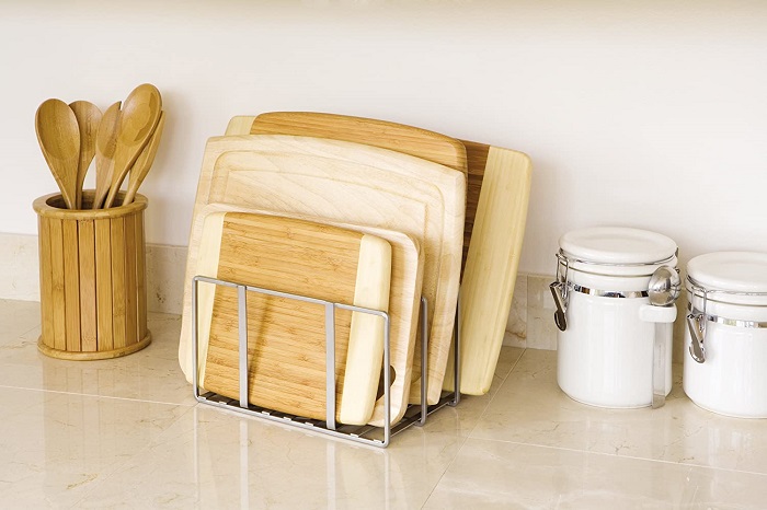 Деревянные доски могут стать подставками под горячее. / Фото: kitchen-eco.ru