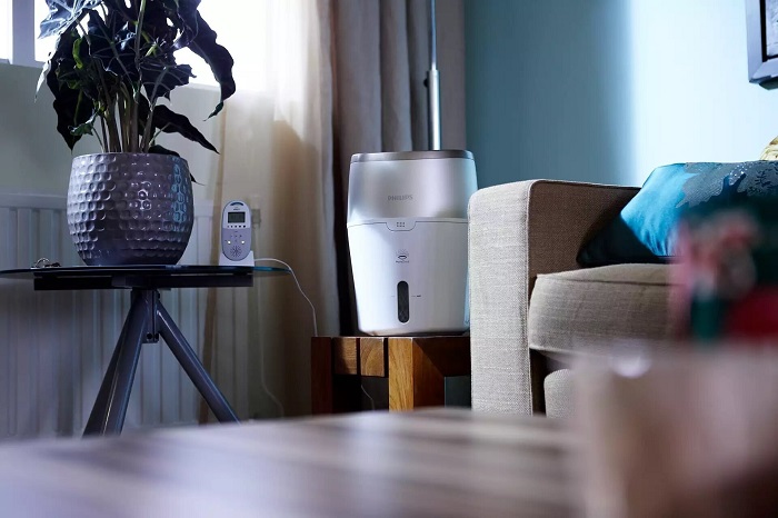 Поставьте увлажнитель рядом с диваном Поставьте увлажнитель рядом с диваном