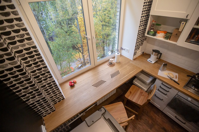 На цену кухонной столешницы влияет не только выбранный материал. / Фото: znaet.petrovich.ru
