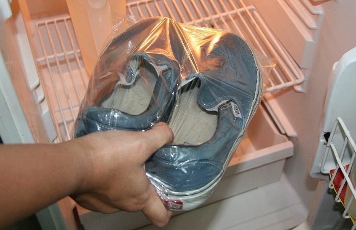 Холодильник нейтрализует неприятные запахи. / Фото: sovkusom.ru
