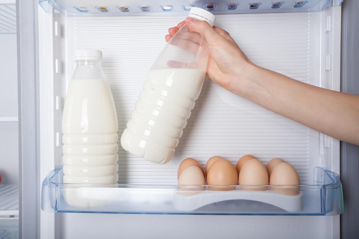 Срок хранения молока увеличивается благодаря применению высокотемпературных технологий. / Фото: irecommend.ru