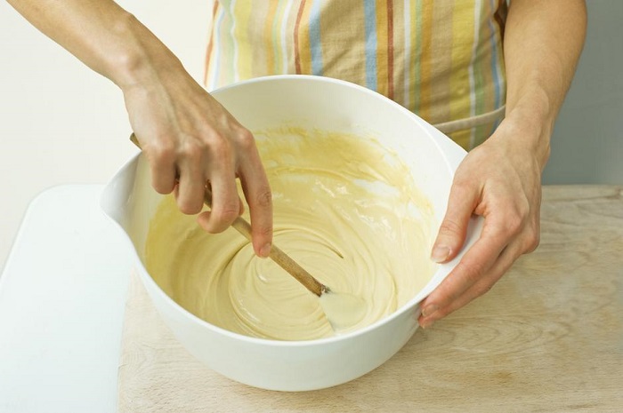 Если долго перемешивать тесто, выпечка может получиться забитой. / Фото: cucina.corriere.it