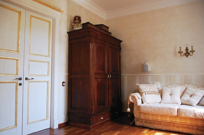 Старая мебель может пригодиться, если вы ее модернизируете. / Фото: mebel-gu.ru