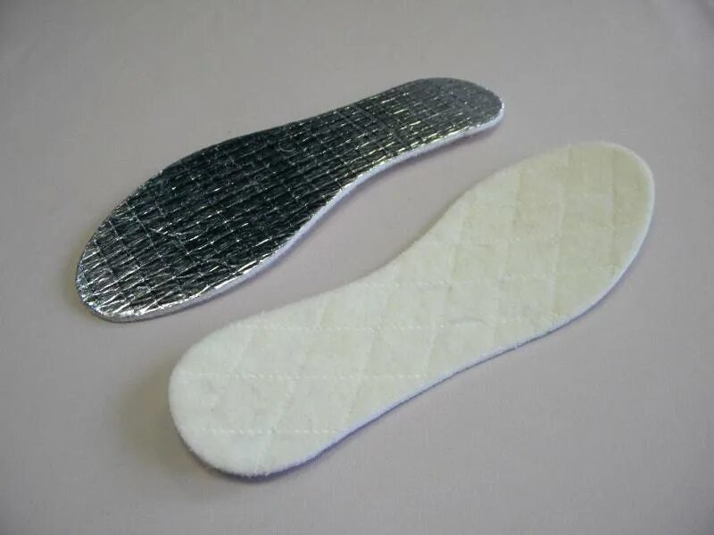 С одной стороны фольга, с другой – овчина. / Фото: joinfo.com С одной стороны фольга, с другой – овчина. / Фото: joinfo.com