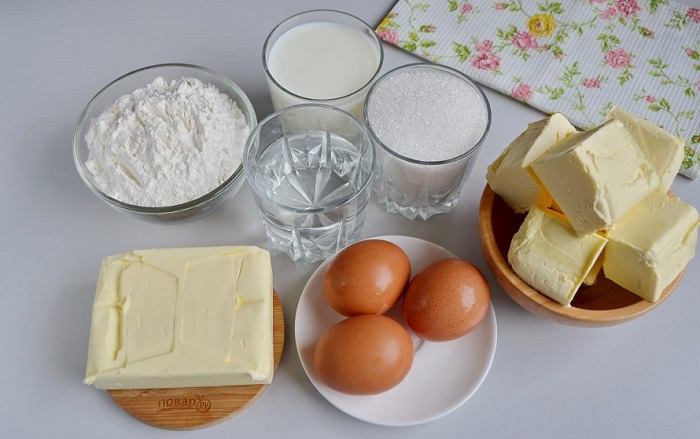 Выложите на стол нужные для блюда продукты. / Фото: povar.ru