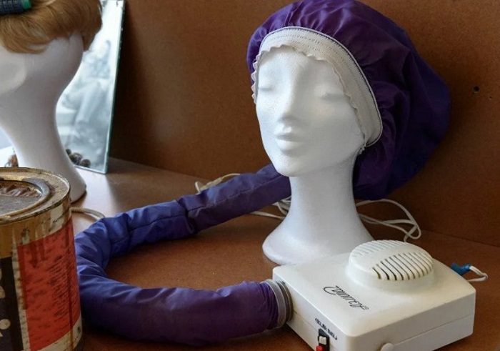 На голову нужно было надеть шапочку, чтобы высушить волосы