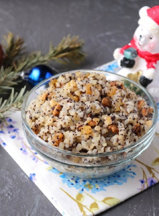Как приготовить кутью из риса на Рождество: простой рецепт и советы к Сочельнику