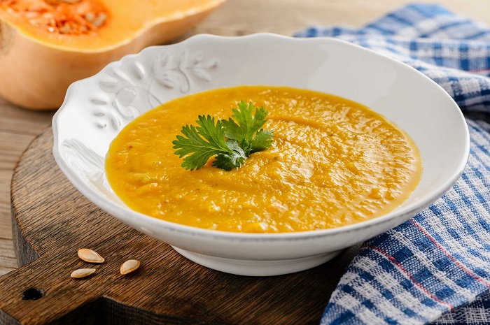 У супа-пюре должна быть однородная, гладкая консистенция. / Фото: pokayadoma.ru