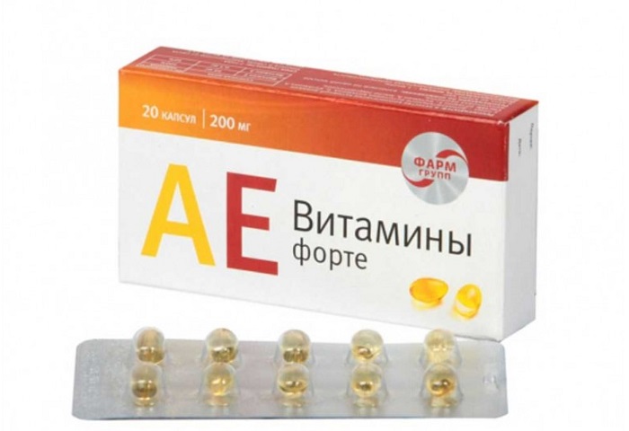 Можно купить один препарат, который одновременно содержит витамины А, С и Е. / Фото: rocketfun.ru