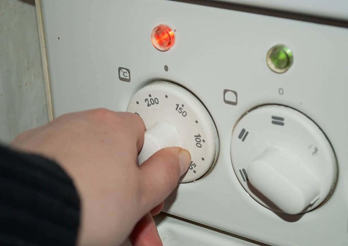 Увеличивайте температуру со 140 до 160 градусов. / Фото: kroshkindom59.ru