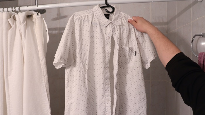 Мятую одежду разглаживали над кастрюлей с кипятком. / Фото: moda-styl.ru