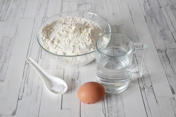 Набор ингредиентов на тесто для пельменей Набор ингредиентов на тесто для пельменей