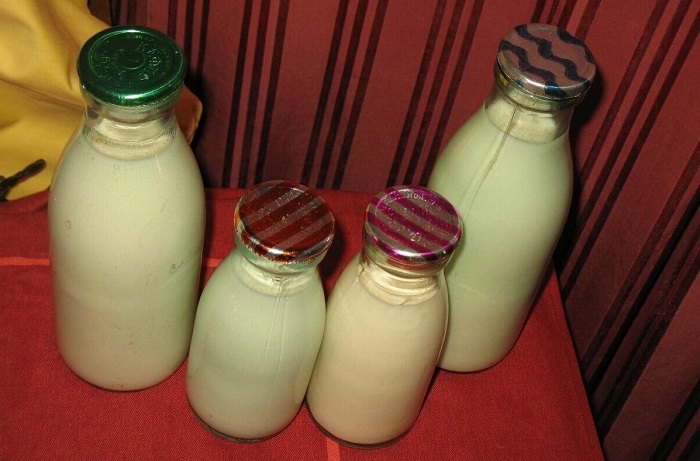 Каждому молочному продукту соответствовал цвет крышки. / Фото: fotostrana.ru