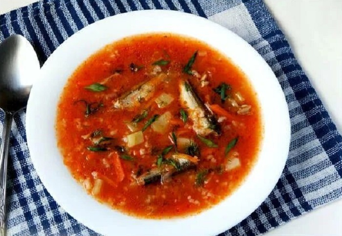 Суп был бюджетным и просто готовился Суп был бюджетным и просто готовился