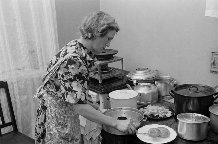 Готовить приходилось много и долго Готовить приходилось много и долго