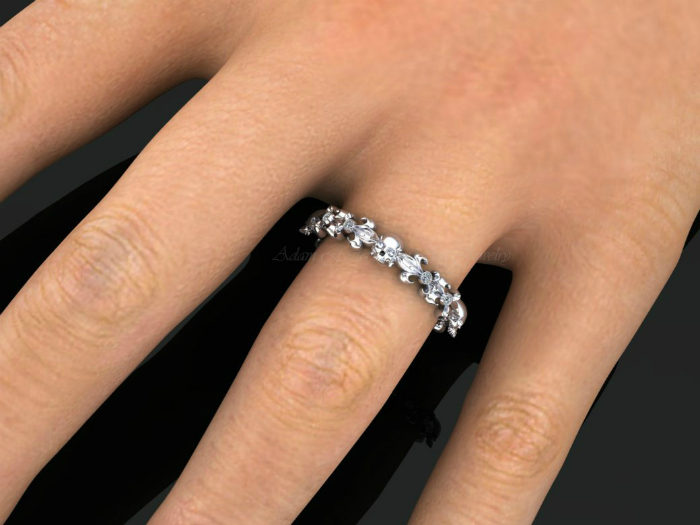 «Не такие» обручальные кольца для рок-принцесс и их принцев