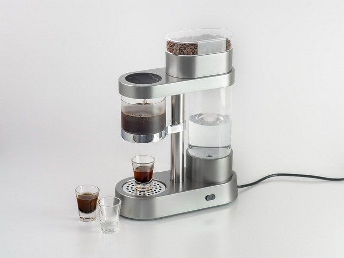 Функция Tasting Flight позовлит приготовить 3 разных кофе одновременно