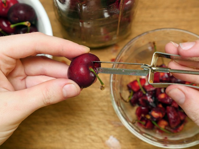 Как сделать десерт «пьяная вишня»: просто и вкусно