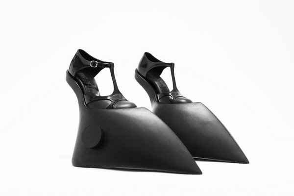 Философская обувь со странными опциями от Бенджамина Джона Холла (Benjamin John Hall):«Жизнь»