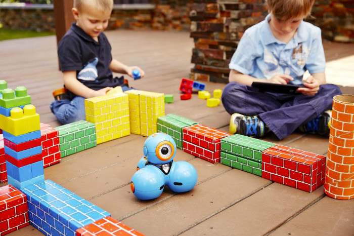 Роботы-игрушки, которые обучат детей основам программирования 