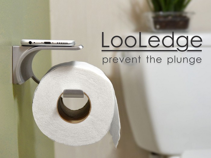 LooLedge – «полка безопасности» для тех, кто не расстаётся со смартфоном даже в туалете