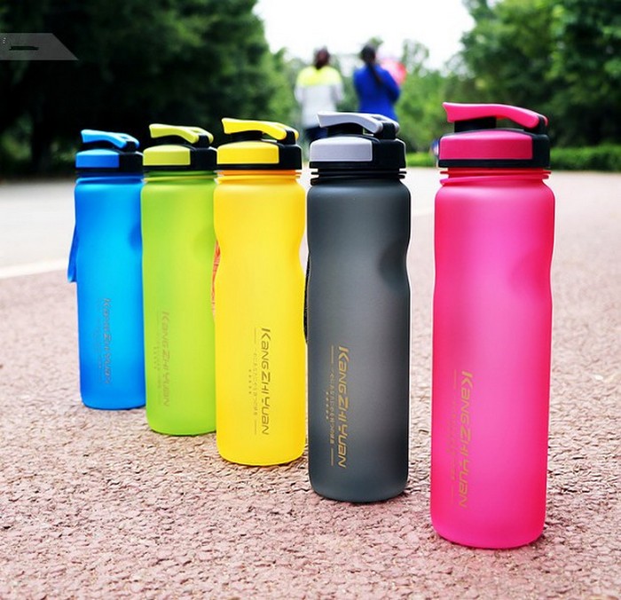 Пластиковые бутылки для спортсменов - действительно ли это здОрово и здорОво?