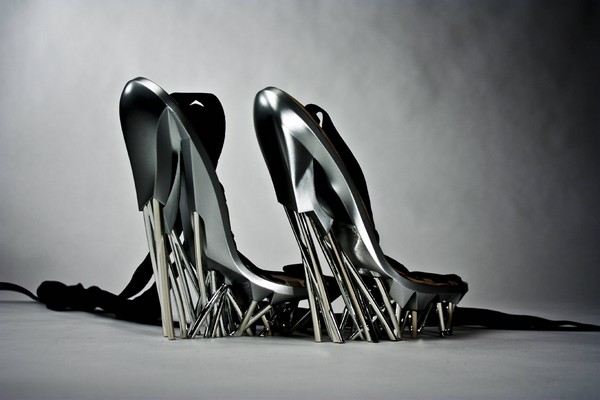Индустриальная коллекция тяжелых туфель от Брайана Окнянски (Bryan Oknyansky)