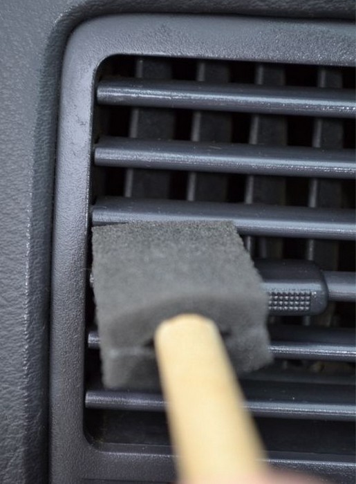 13 лайфхаков, как быстро убрать и поддерживать порядок в салоне авто