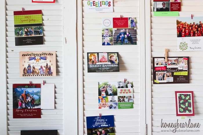 12 крутых и уютных идей, как украсить квартиру открытками 