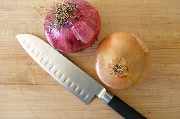 Как правильно и быстро порезать лук: советует повар-профи