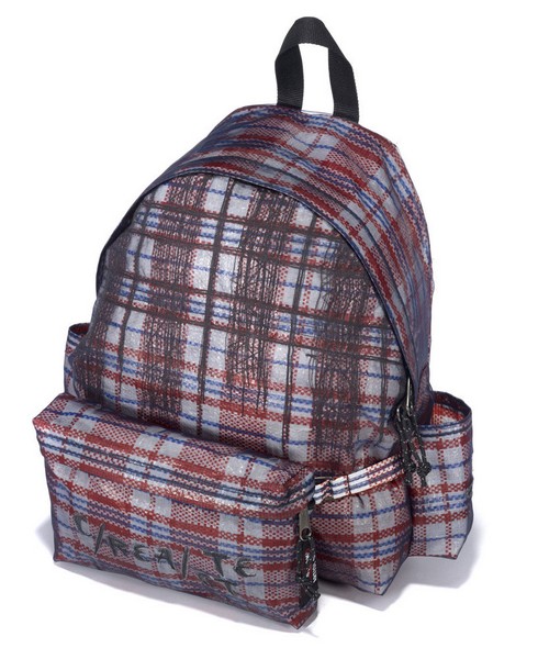 Дизайнерские рюкзаки с благородным предназначением от Eastpak