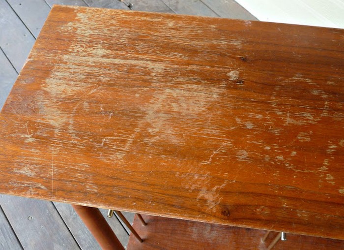 Как убрать царапины на деревянной и кожаной мебели