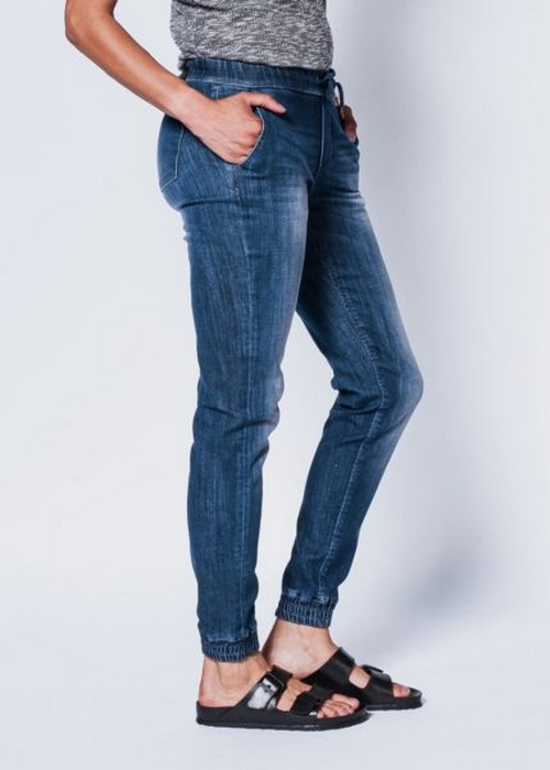 Гибрид джинсов и спортивных штанов от Dish & DU/ER
