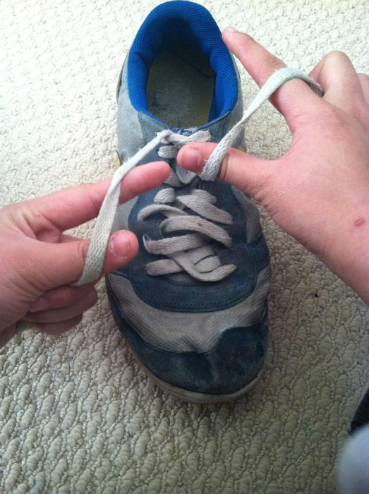 Как завязать шнурки за одну секунду