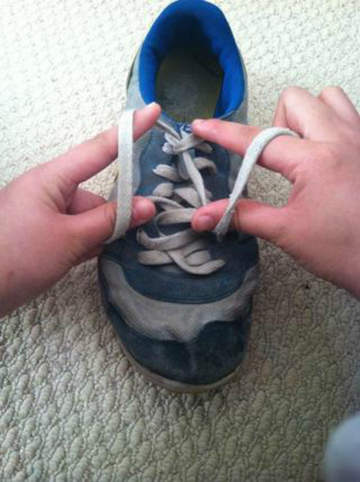 Как завязать шнурки за одну секунду