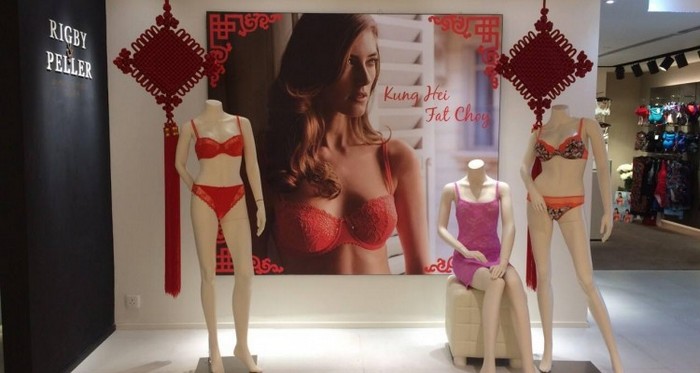 В магазинах белья Гонконга появились «умные зеркала»