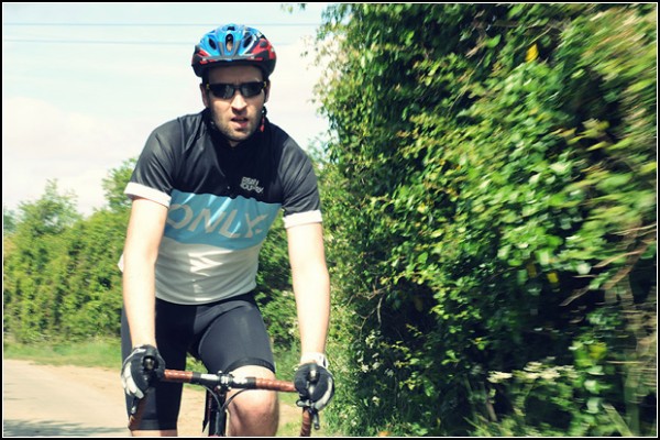 Team Cycle Jersey: возможно, идеальная одежда для велопрогулок