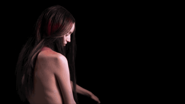 Fire от THEUNSEEN – уникальная краска для волос, которая сама меняет свой цвет в течение дня