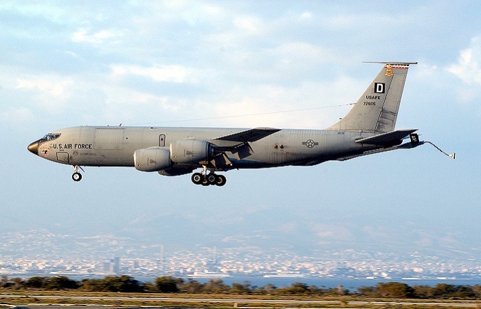 Самолеты спецназначения создают для выполнения особых задач. Фото: wikimedia.org