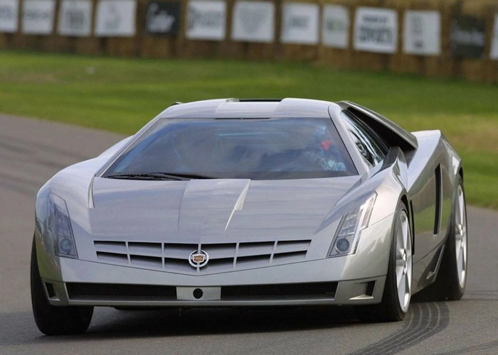 Ориентировочная цена Cadillac Cien составляет 3 млн долларов Ориентировочная цена Cadillac Cien составляет 3 млн долларов