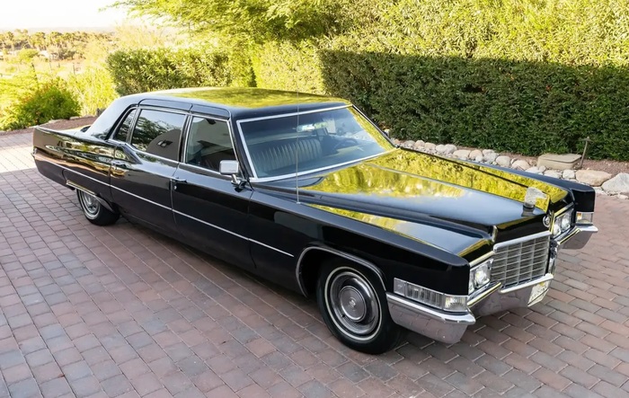 Cadillac Fleetwood 75, представитель лимузинов класса люкс. Фото: classic.com