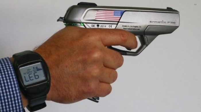 Пистолет Digital активируется по отпечаткам пальцев/ Фото: fishki.net