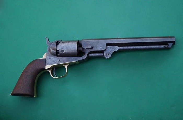Револьвер Кольт Нэви 1851 года/ Фото: topwar.ru