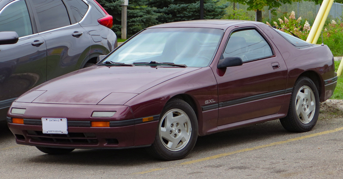 Mazda RX-7 1985 года стала очень популярной моделью/ Фото: wikimedia.org