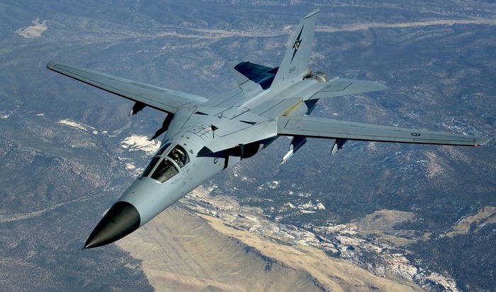 Скорость General Dynamics F-111 на больших высотах достигает 2300 км в час/ Фото: military-informant.com