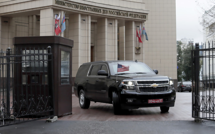 Обладателями красных номеров часто являются дипломатические работники