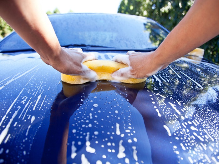 Нельзя мыть автомобиль средством для мытья посуды/ Фото: awtocom.ru