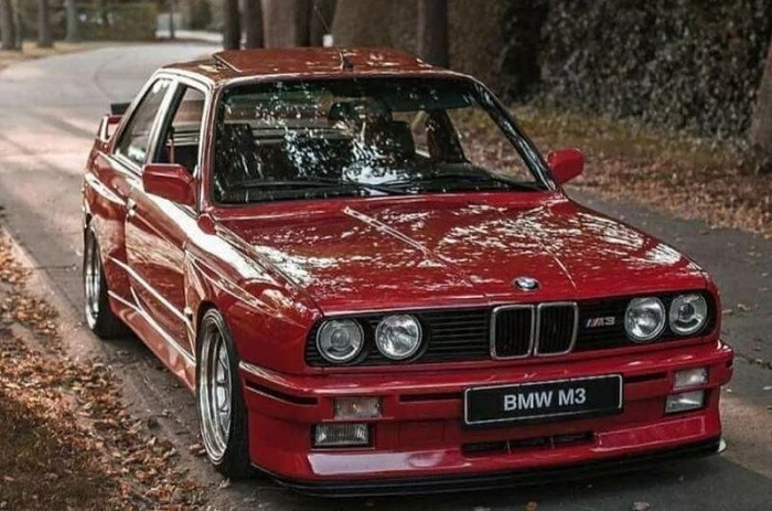 BMW M3 E30, ставший хитом продаж/ Фото: vse-pro-bmw.info
